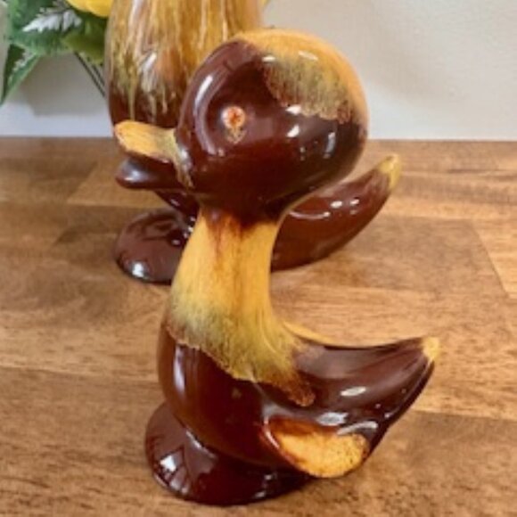 Blue Mountain Pottery Duck Figurine Set – Harvest Gold Drip Glaze – Vintage Cana - Picture 6 of 6